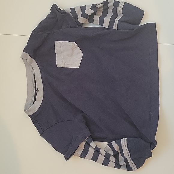 The Children's Place Set of 3 Tops 12-18 Months 2 in 1 Tops - Picture 6 of 8